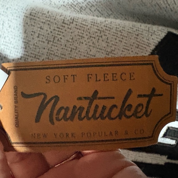 Nashville Crewneck Sweater in Light Gray - Picture 6 of 9